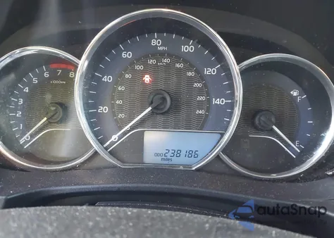 2015 Toyota Corolla Le z USA, uszkodzony, nr VIN 2T1BURHE3FC365269